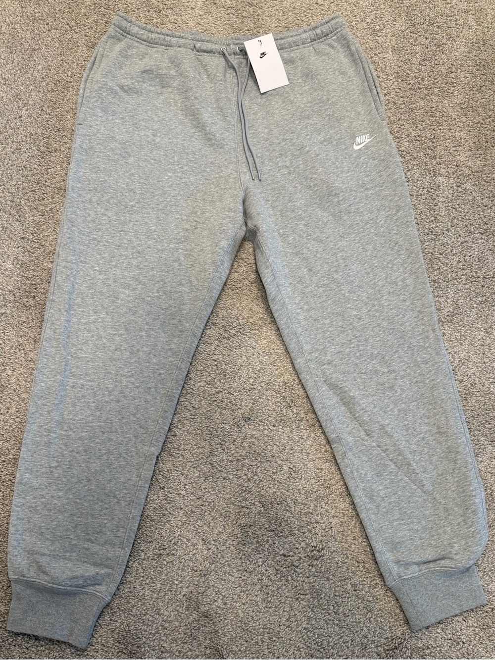 *NWT* Nike Club Fleece Joggers Light Grey/White Men’s Tapered Sz L FN3787-063